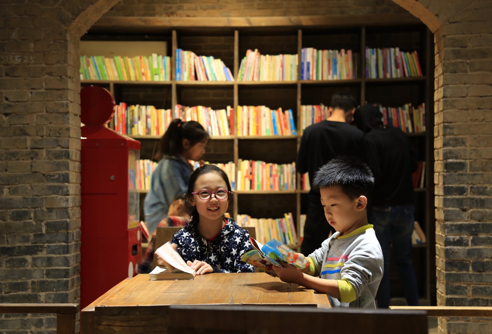 读书之乐何处寻?世界读书日，河南各大图书馆成为最热打卡地