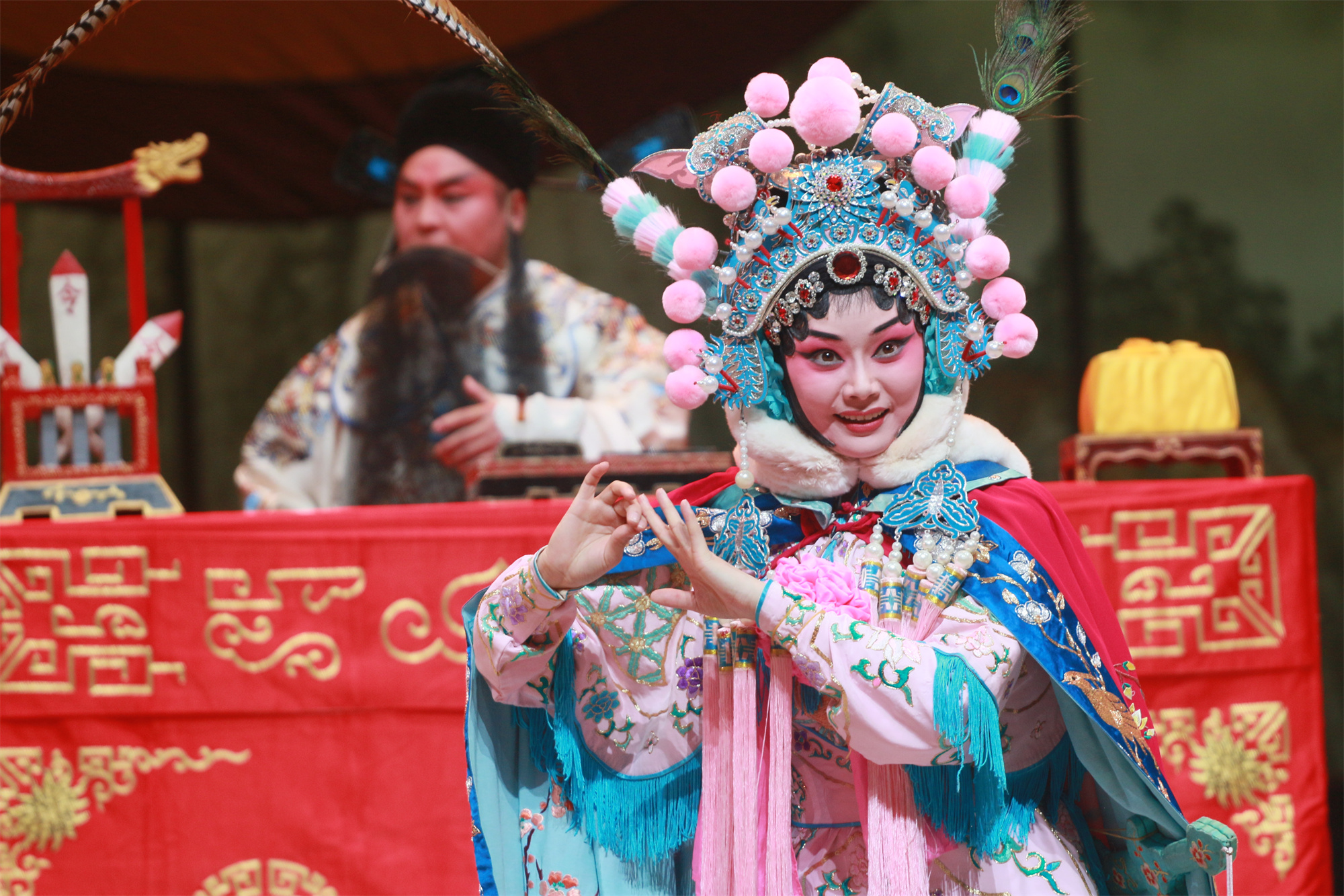 豫剧《穆桂英大破天门阵》由河南豫剧院青年团倾力打造,根据经典剧目