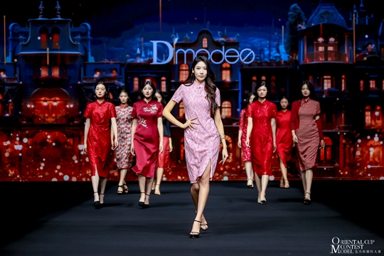 东方杯模特大赛开幕 郑州市金水区打造时尚潮流新城