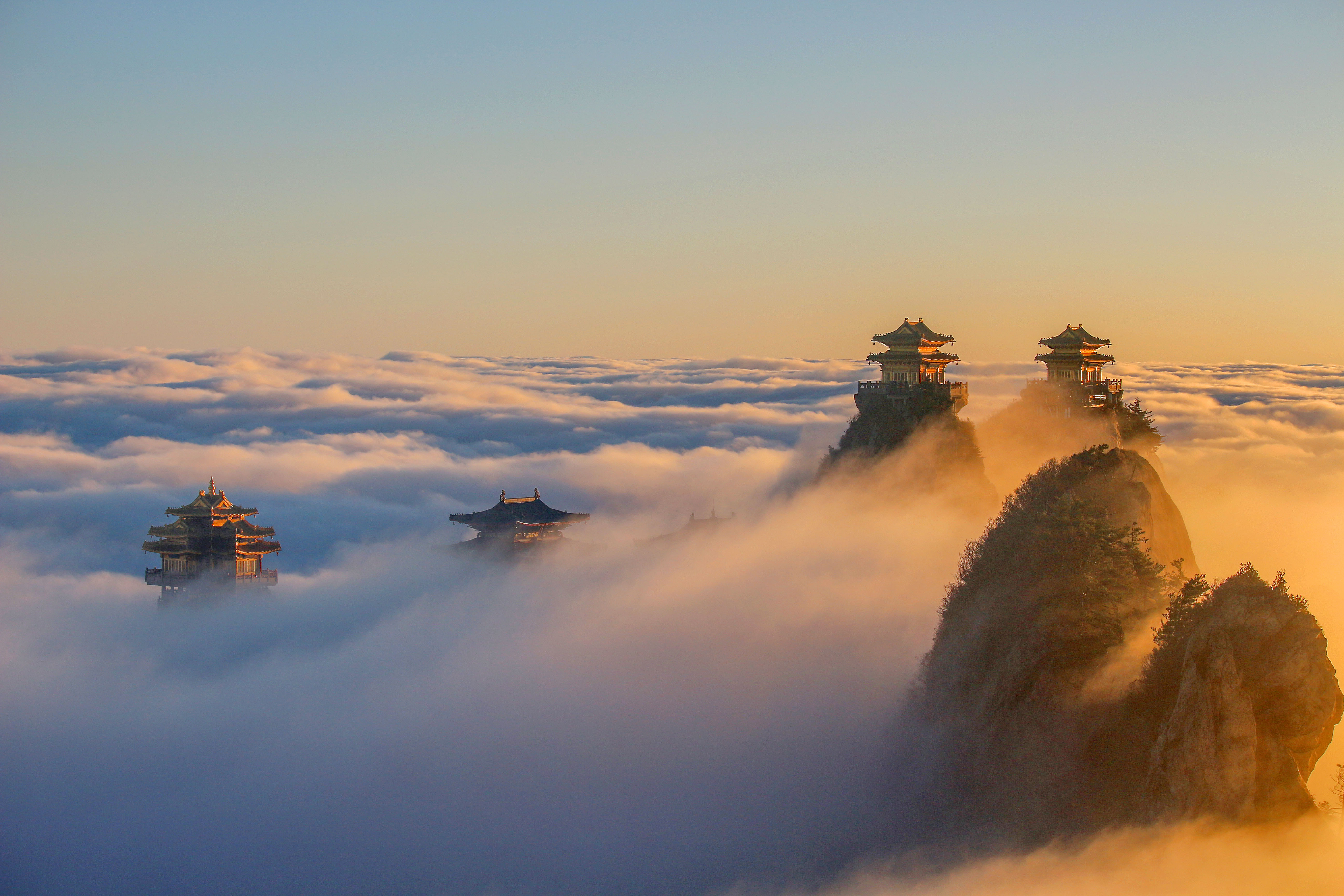 一座山带火一座城 ——老君山景区助推栾川县域经济高质量发展